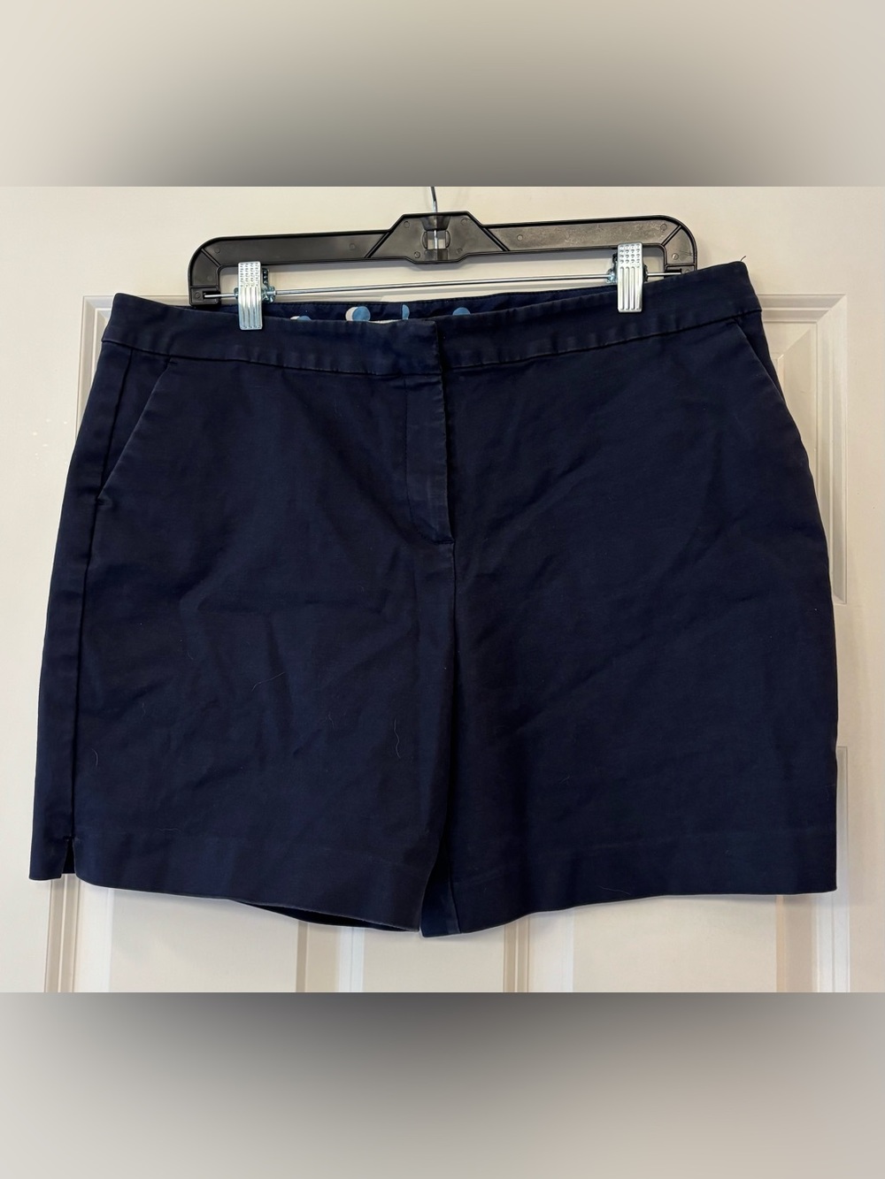 Boden Navy Blue Mid Rise 6” Classic Chino Shorts
